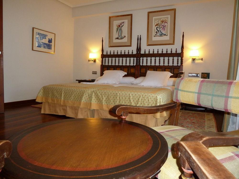 Hotel Ciudad De Calahorra Eksteriør bilde